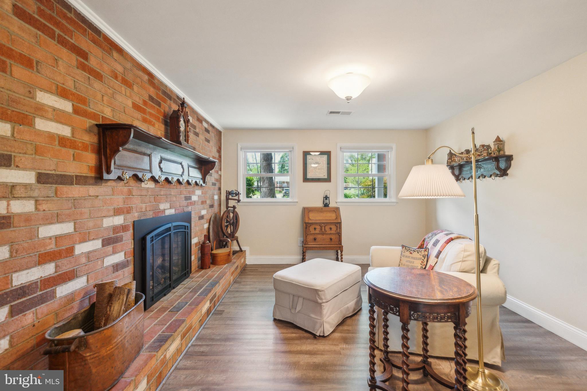 ROLLING VALLEY - Residential