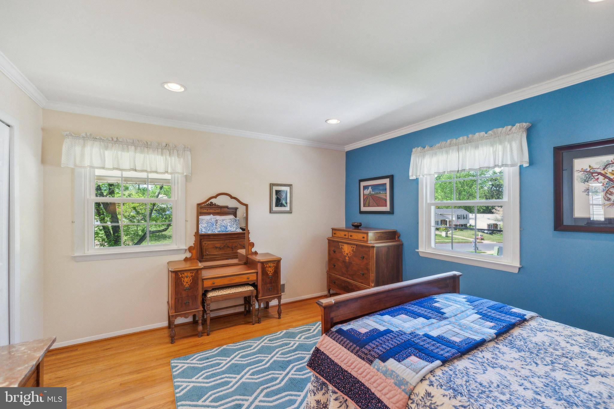 ROLLING VALLEY - Residential