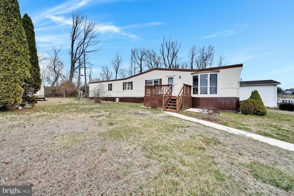 Photo of 5 VALLEY RUN DR, CHRISTIANA, PA 17509 (MLS # PALA2031856)