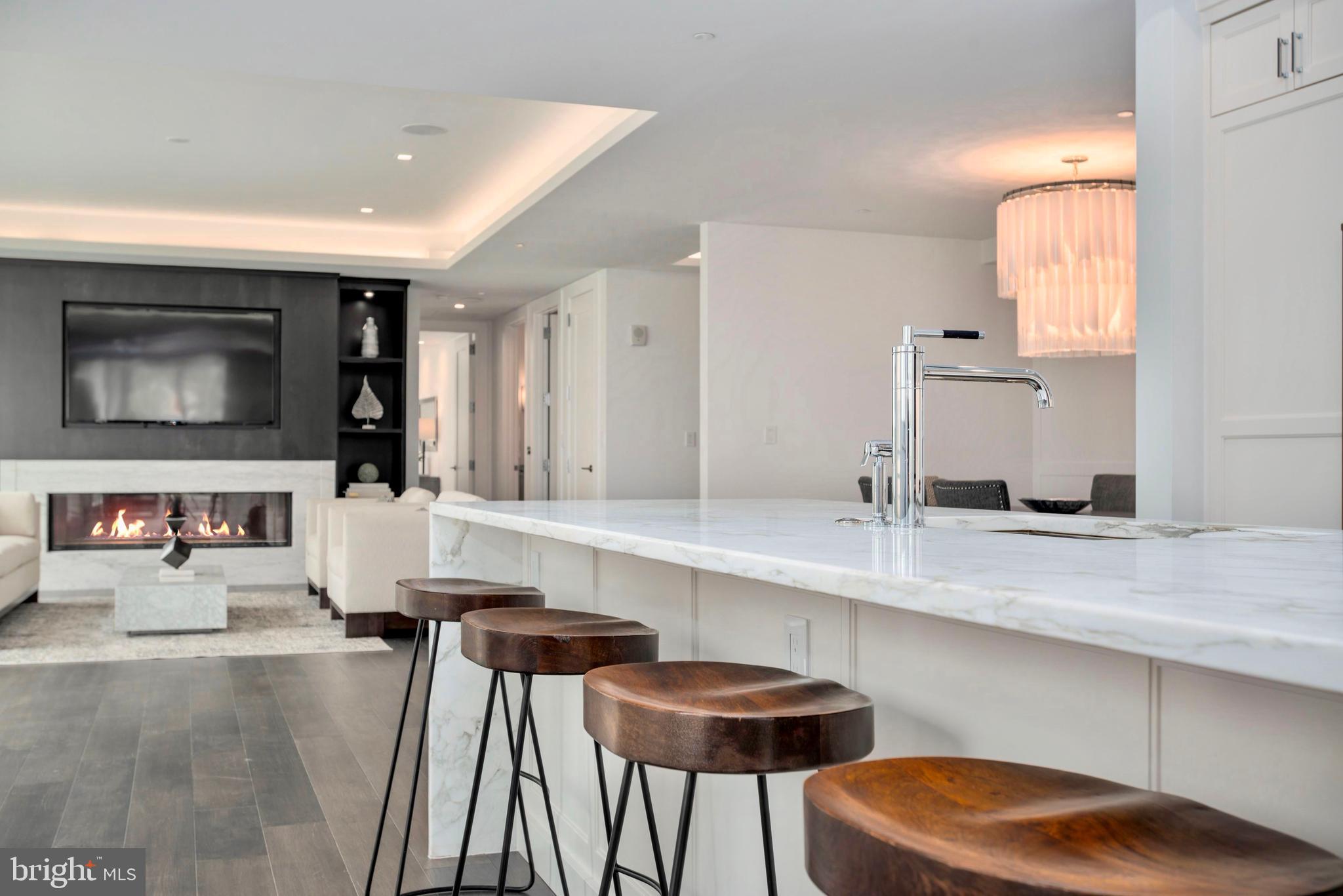 THE LAUREN - Residential