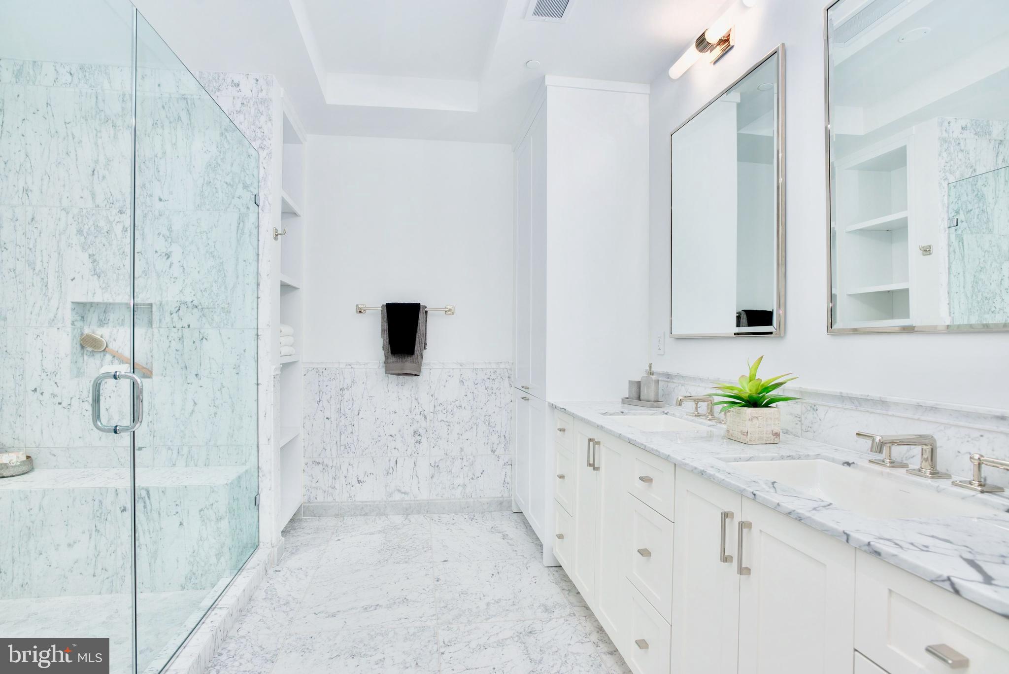 THE LAUREN - Residential