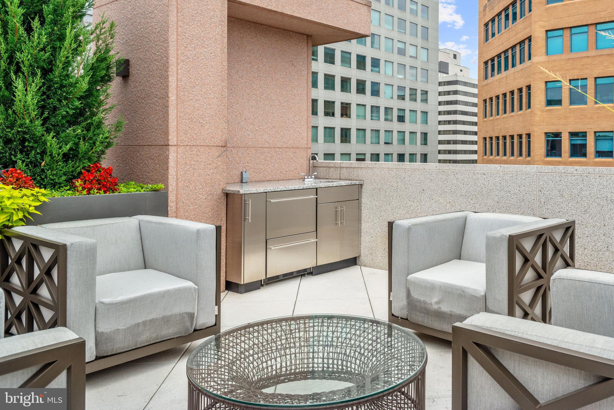 THE LAUREN - Residential