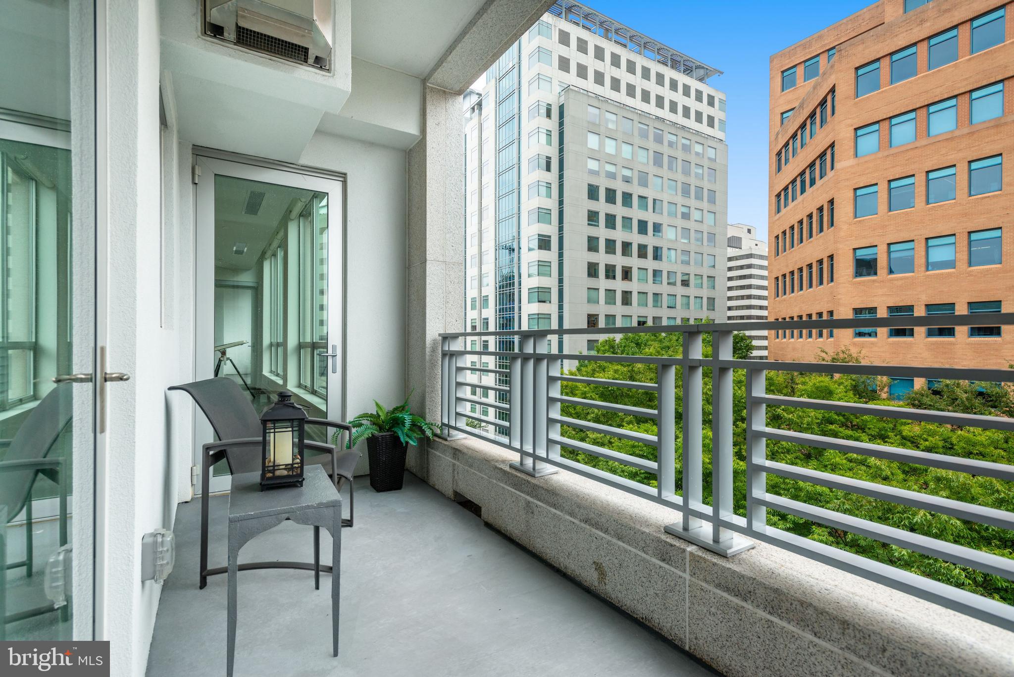 THE LAUREN - Residential