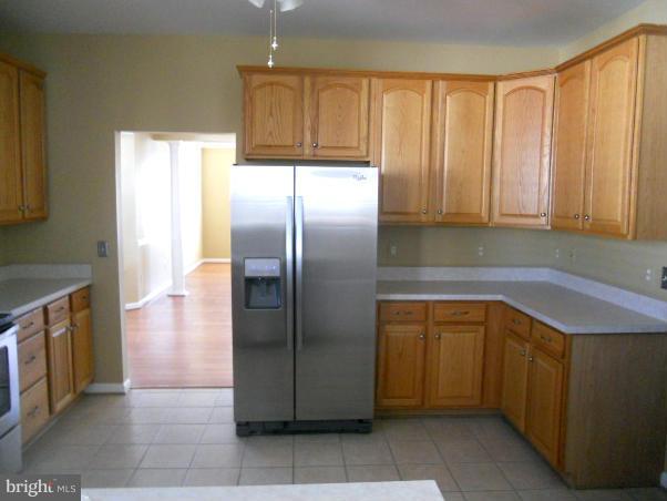 FOUR SEASONS - Residential