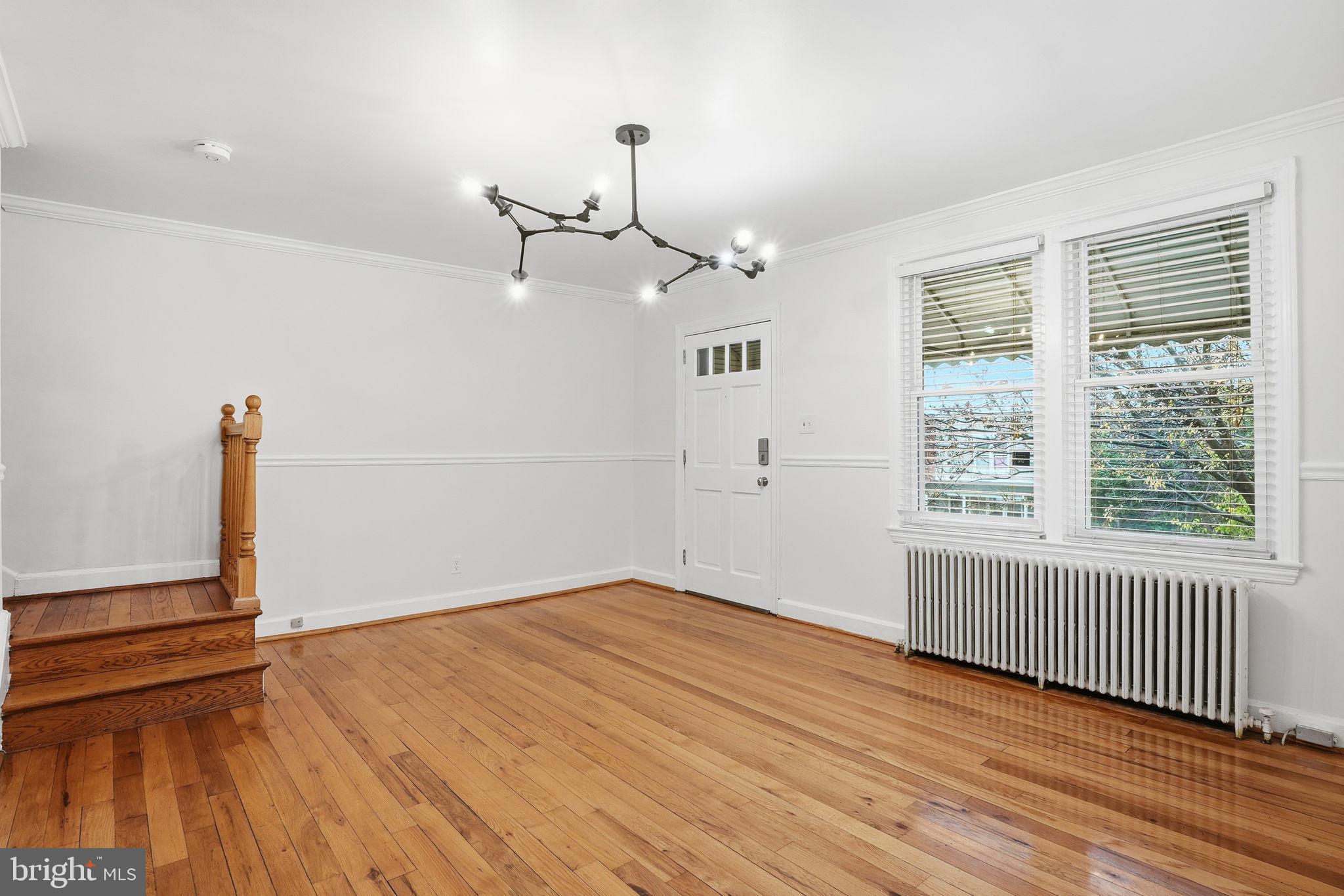 742 CONGRESS STREET SE