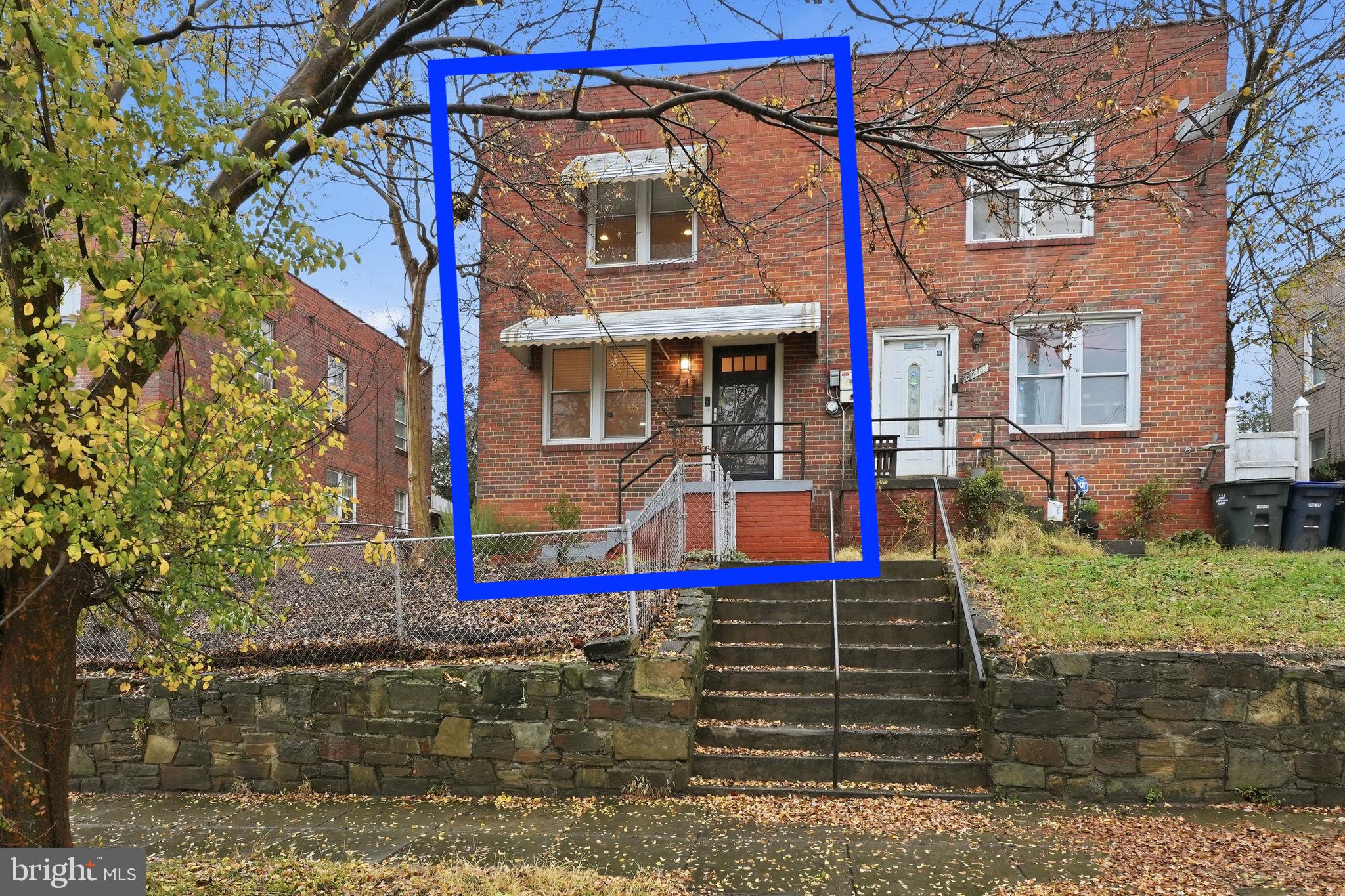 742 CONGRESS STREET SE