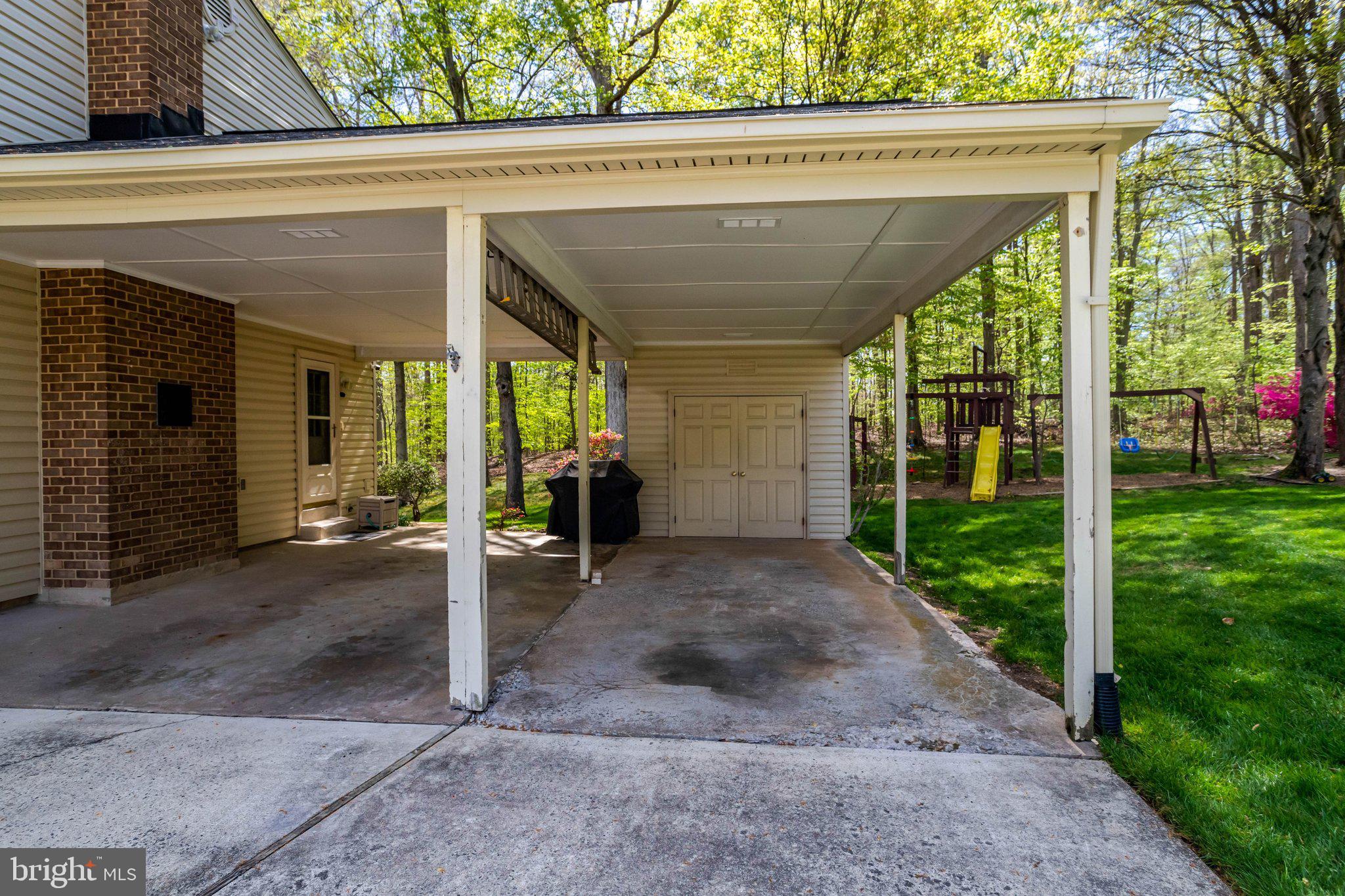 WEST SPRINGFIELD - Residential