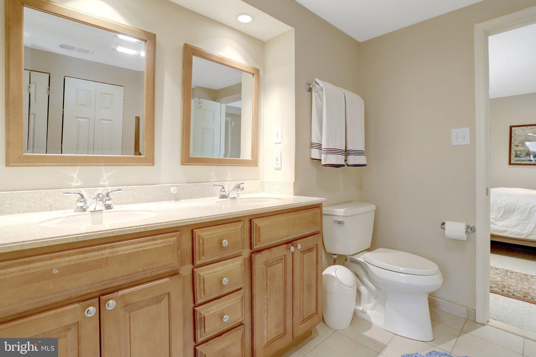 WEST SPRINGFIELD - Residential