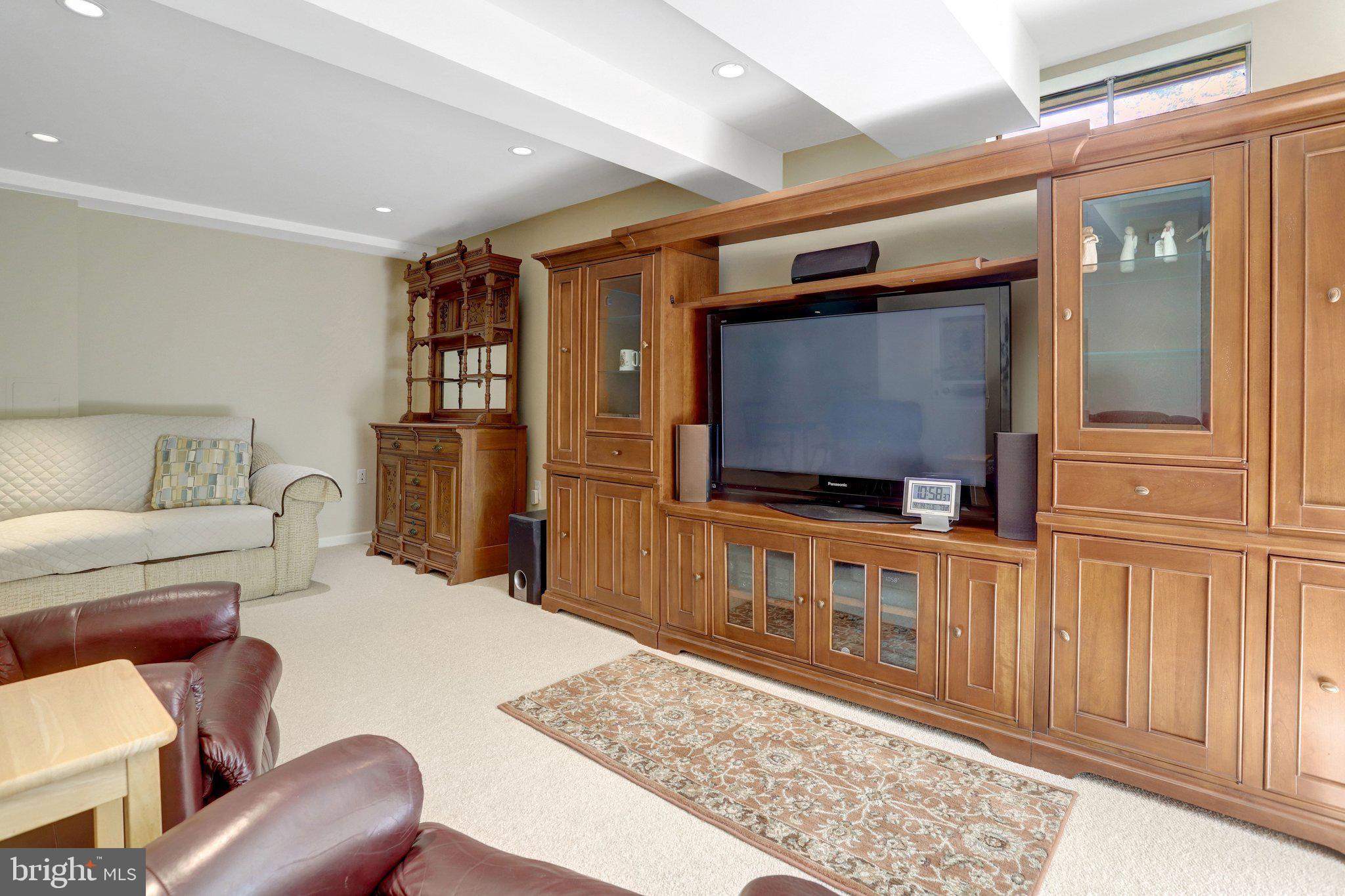 WEST SPRINGFIELD - Residential