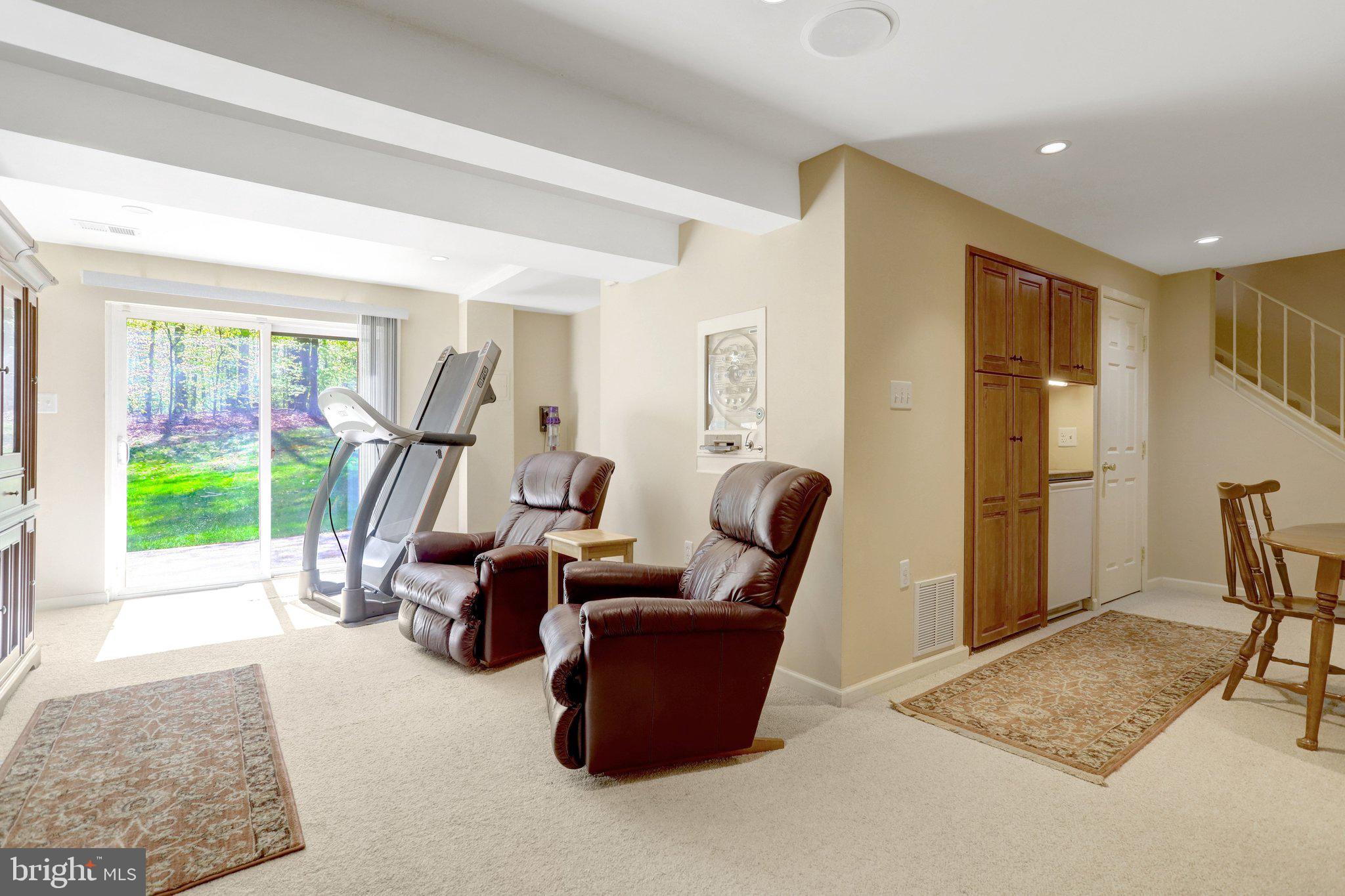 WEST SPRINGFIELD - Residential