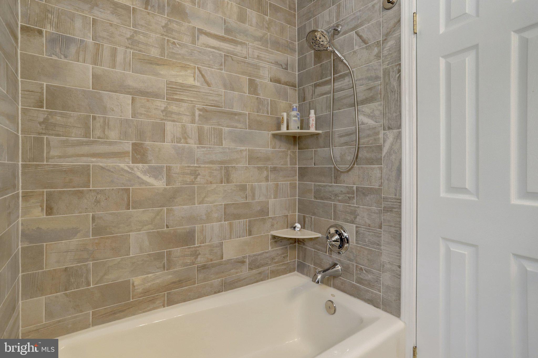 WEST SPRINGFIELD - Residential