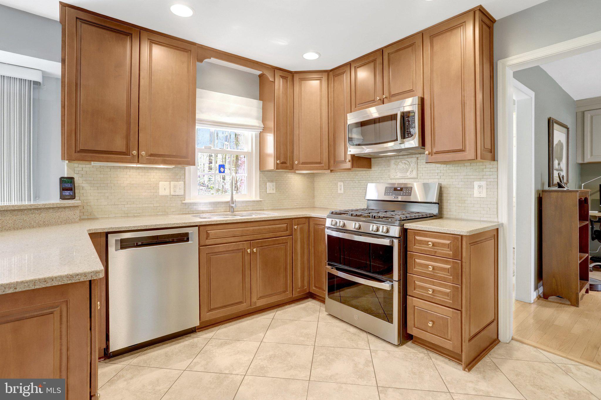 WEST SPRINGFIELD - Residential