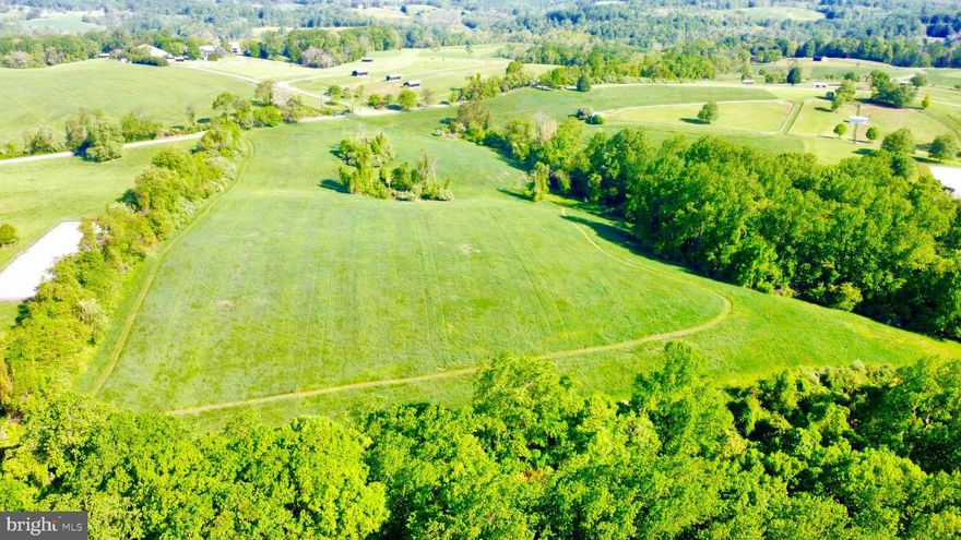 Situated near the top of Hilltop View Rd, in Cheshire Hunt country is this 32.5 acre oasis. This vacant lot is a mix of woodland and meadows.  This parcel of land is in conservation easement with the Brandywine Conservancy under the "Buck & Doe Easement". The lot allows for one residence, with two different designated choices for the home site. Surrounded by similar sized properties, the potential home sites have been chosen with privacy in mind. There is no builder tie-in, so feel free to bring your own plans. Adgjacent to this property is a 54.5 acre estate also available. Please see MLS# PACT2096636 for additional information.