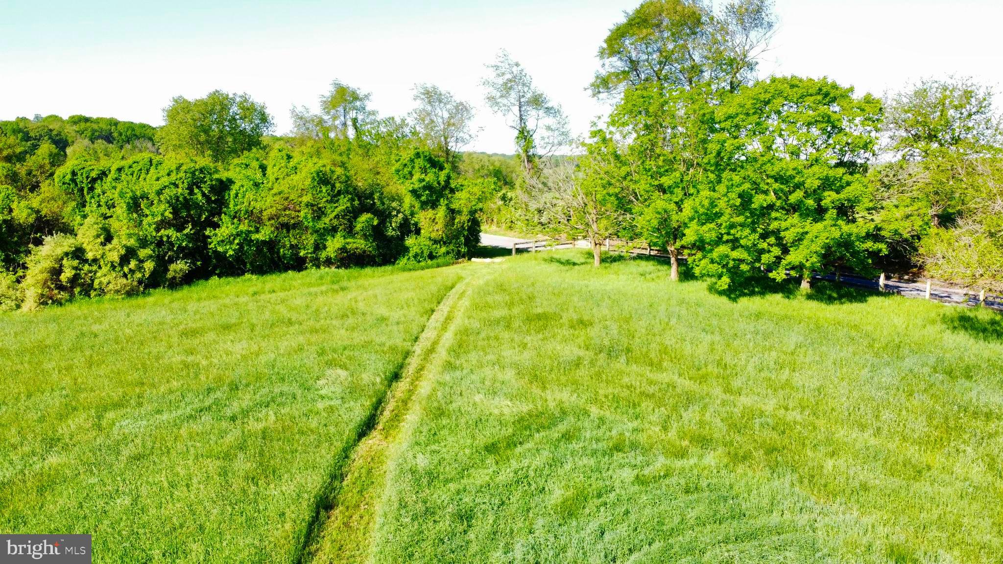 CHESHIRE HUNT - Land