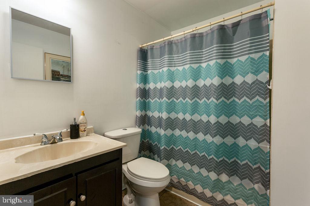 POTOMAC MANOR - Residential