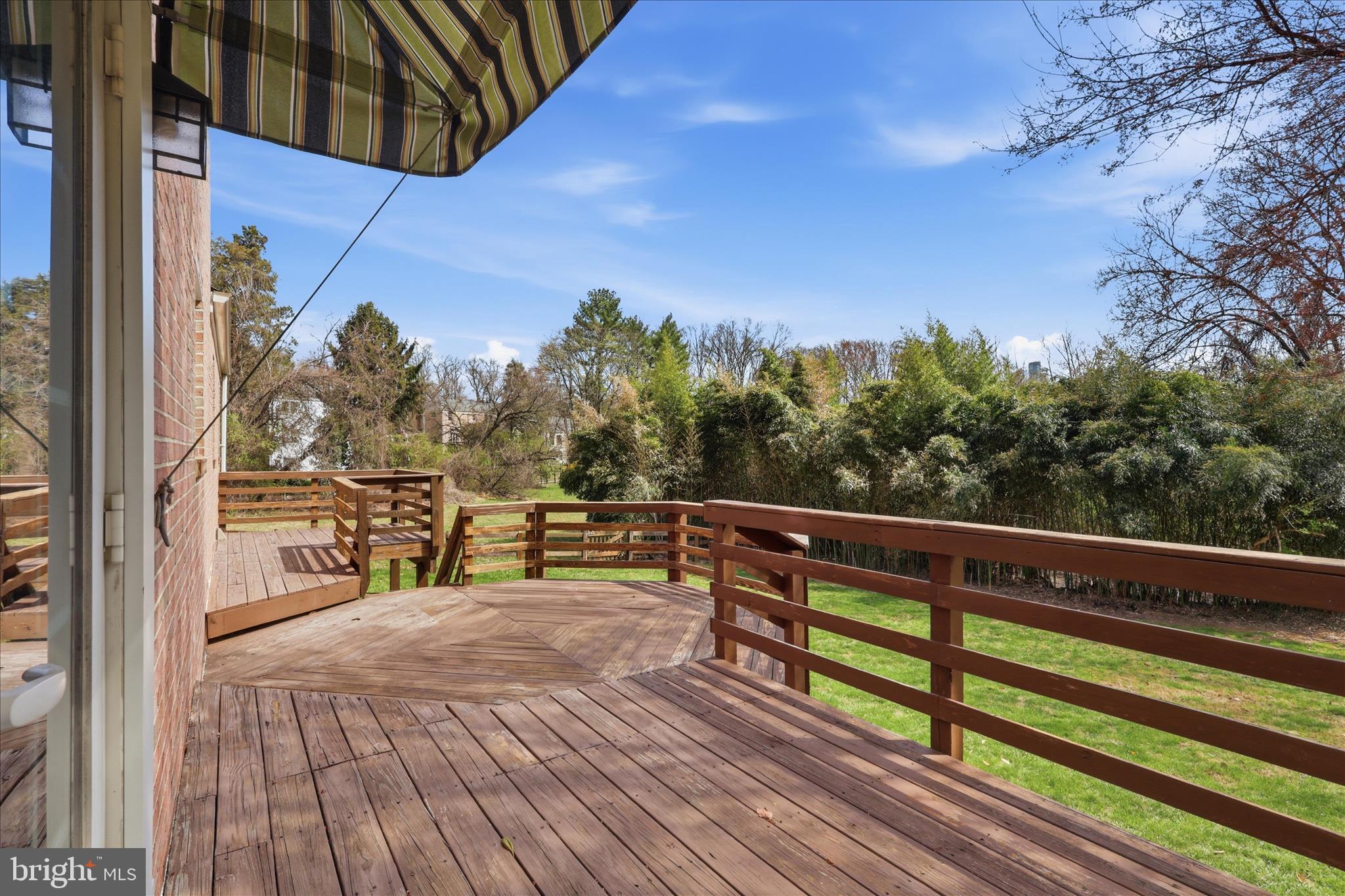 MC LEAN HAMLET - Residential