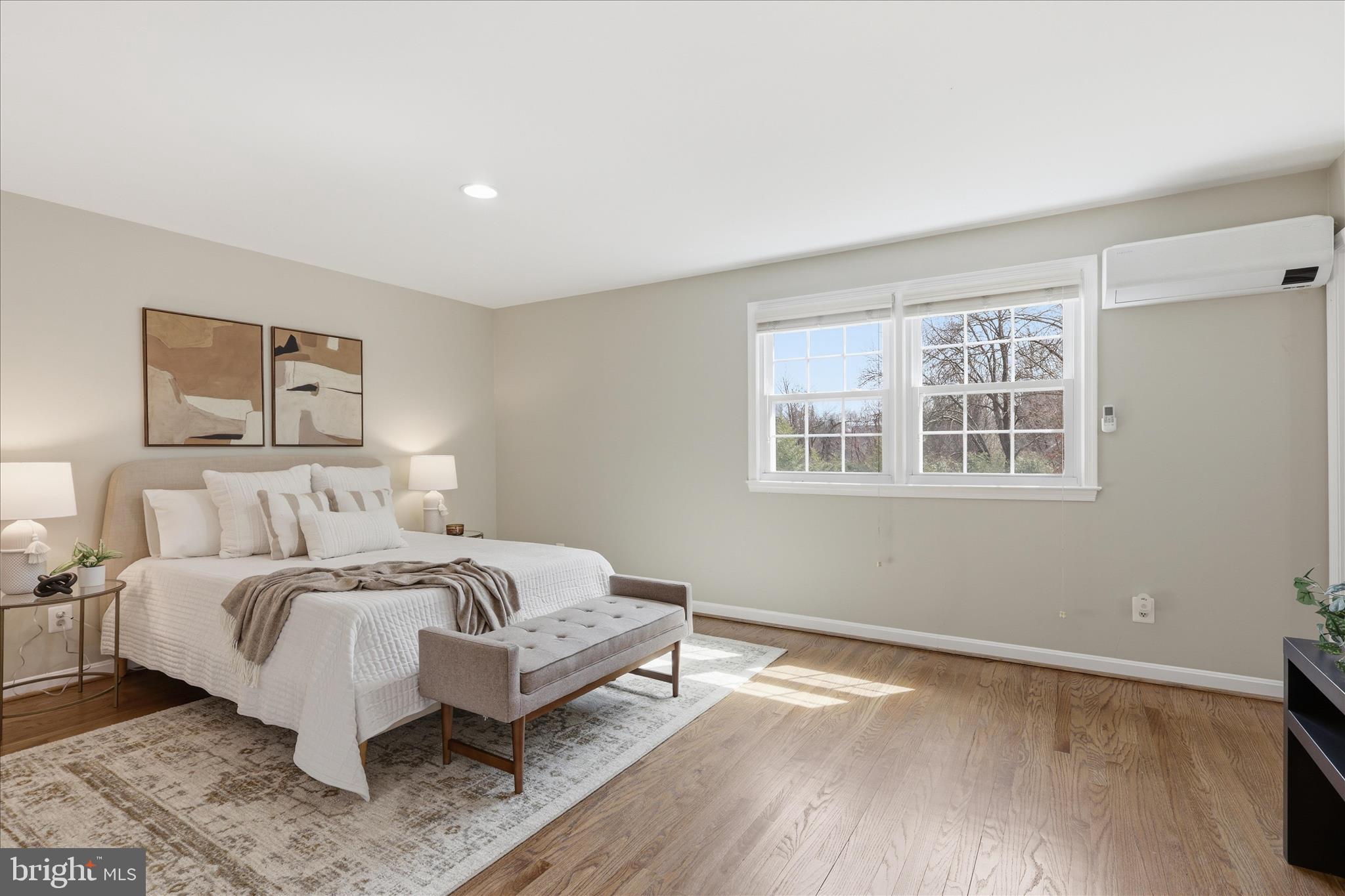 MC LEAN HAMLET - Residential