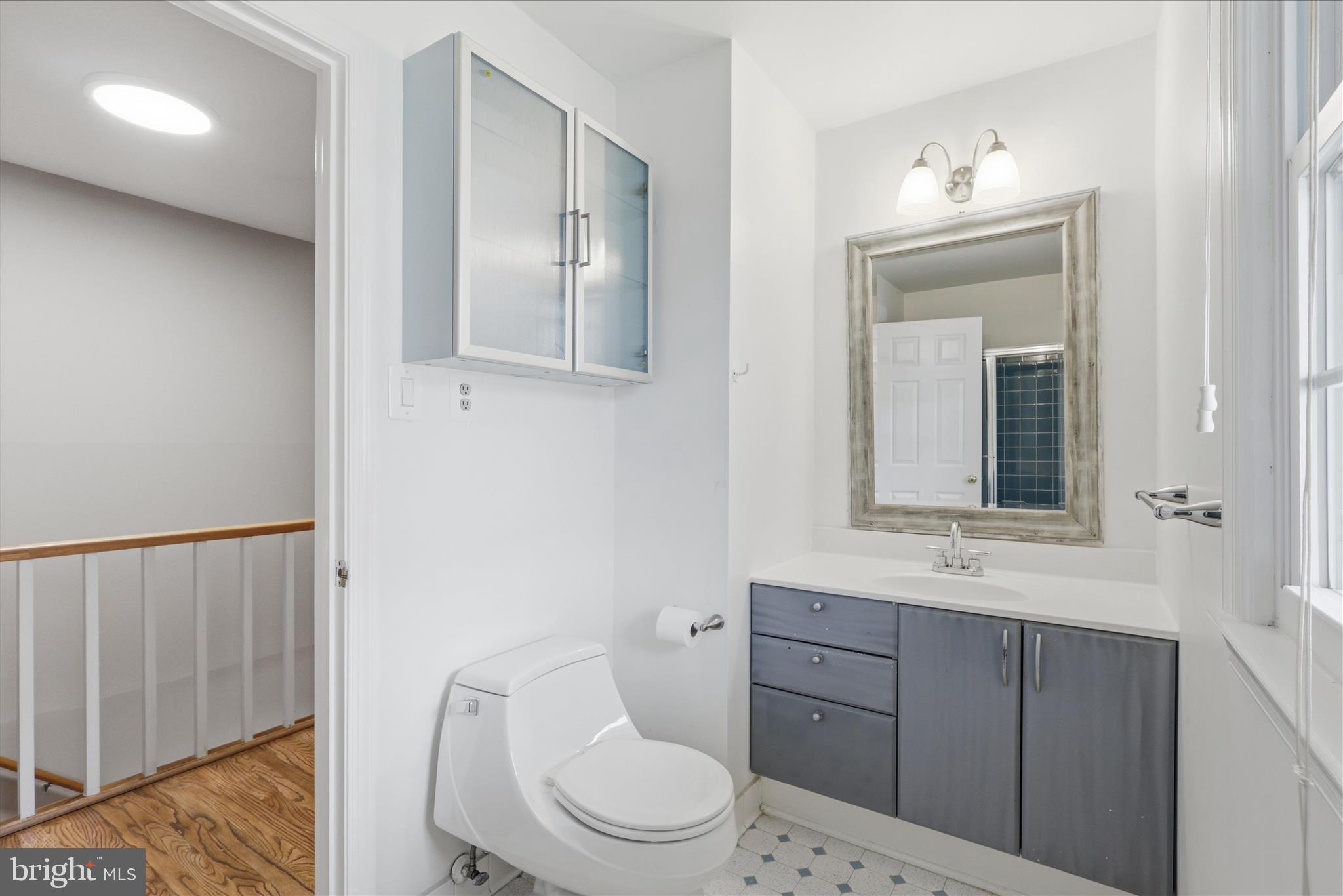 MC LEAN HAMLET - Residential