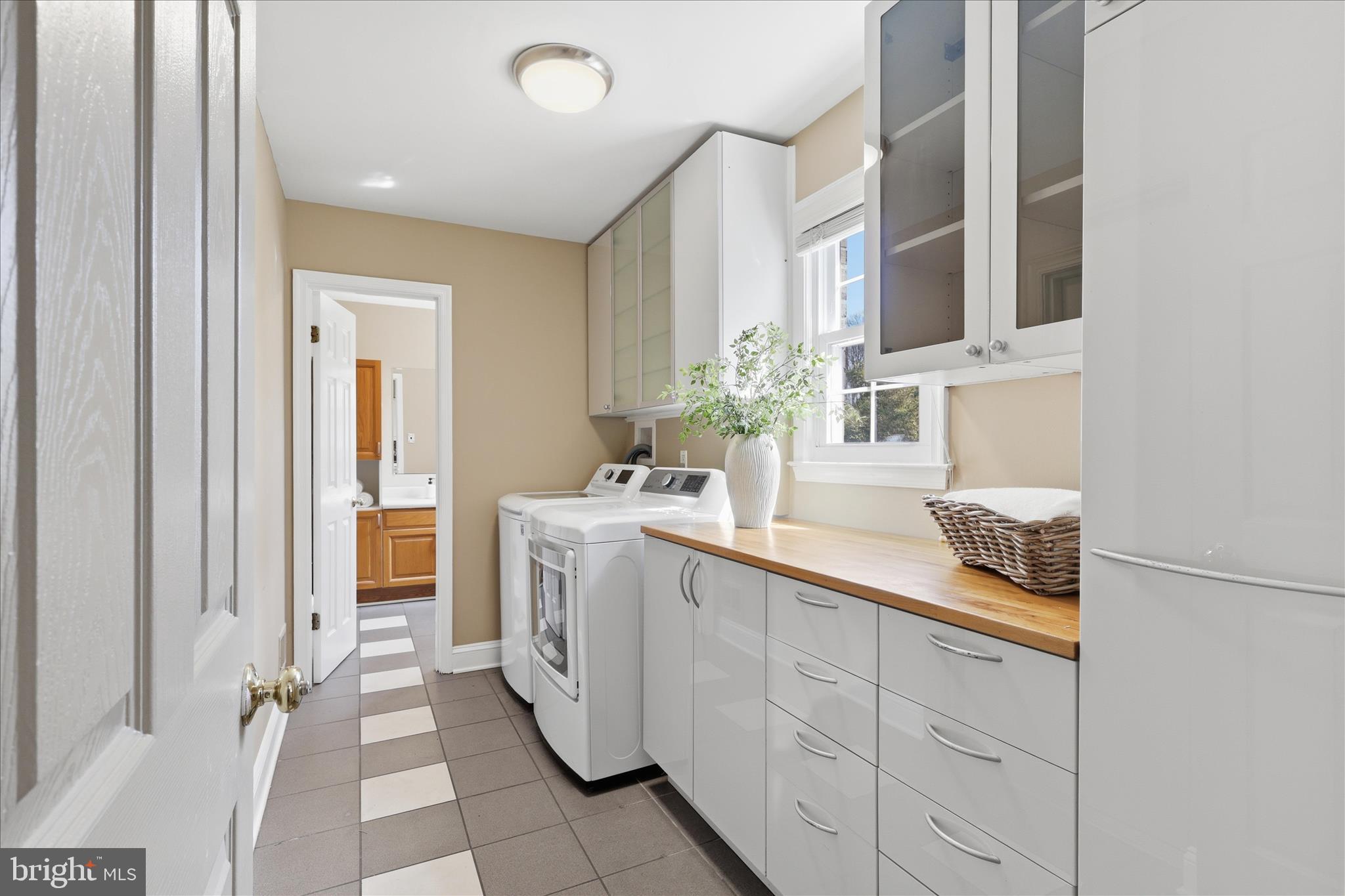 MC LEAN HAMLET - Residential