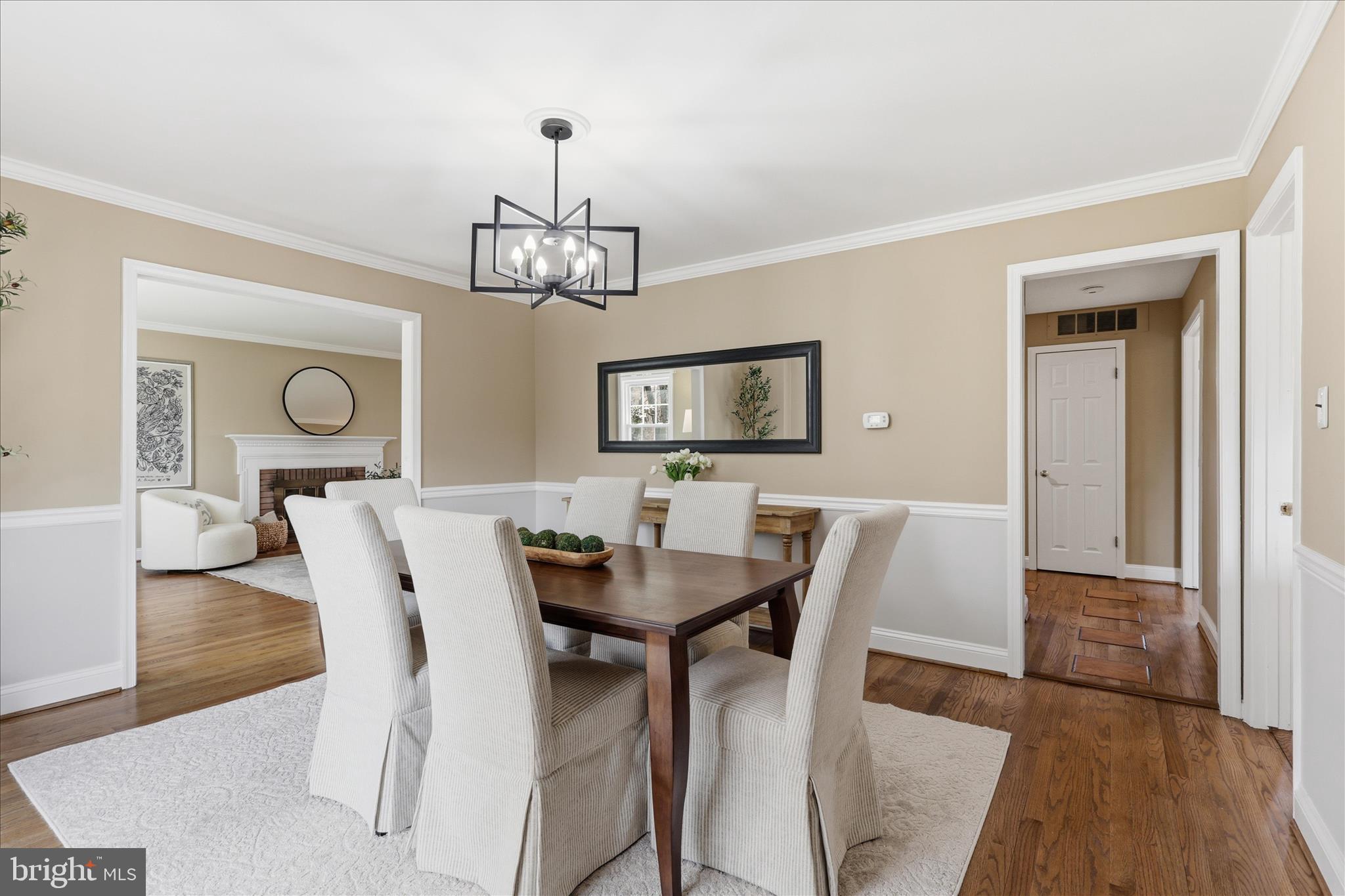 MC LEAN HAMLET - Residential