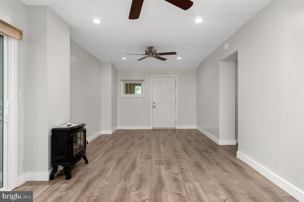 RIVERSIDE - Residential