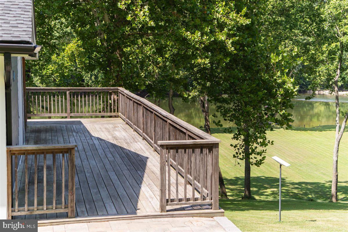 RIVERSIDE - Residential