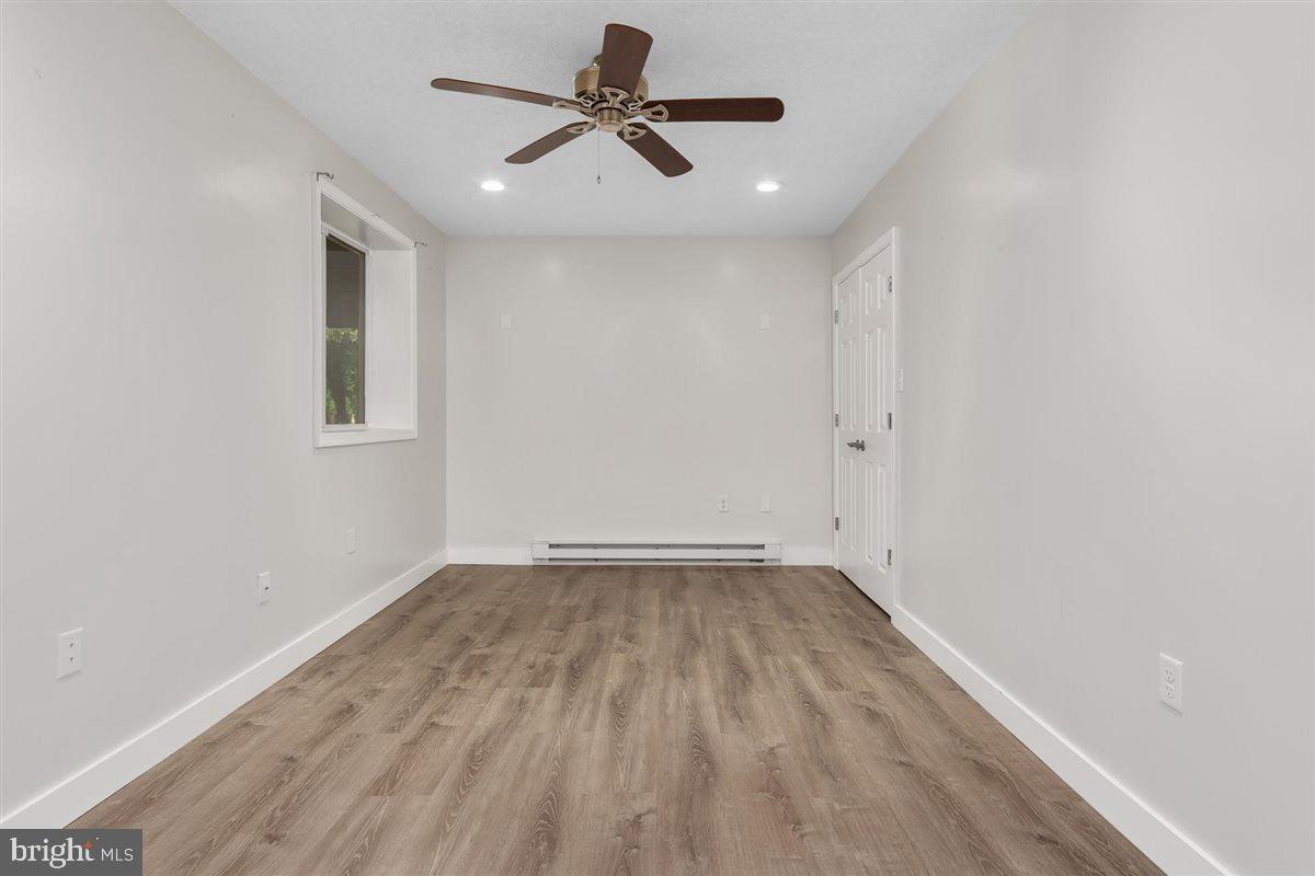 RIVERSIDE - Residential