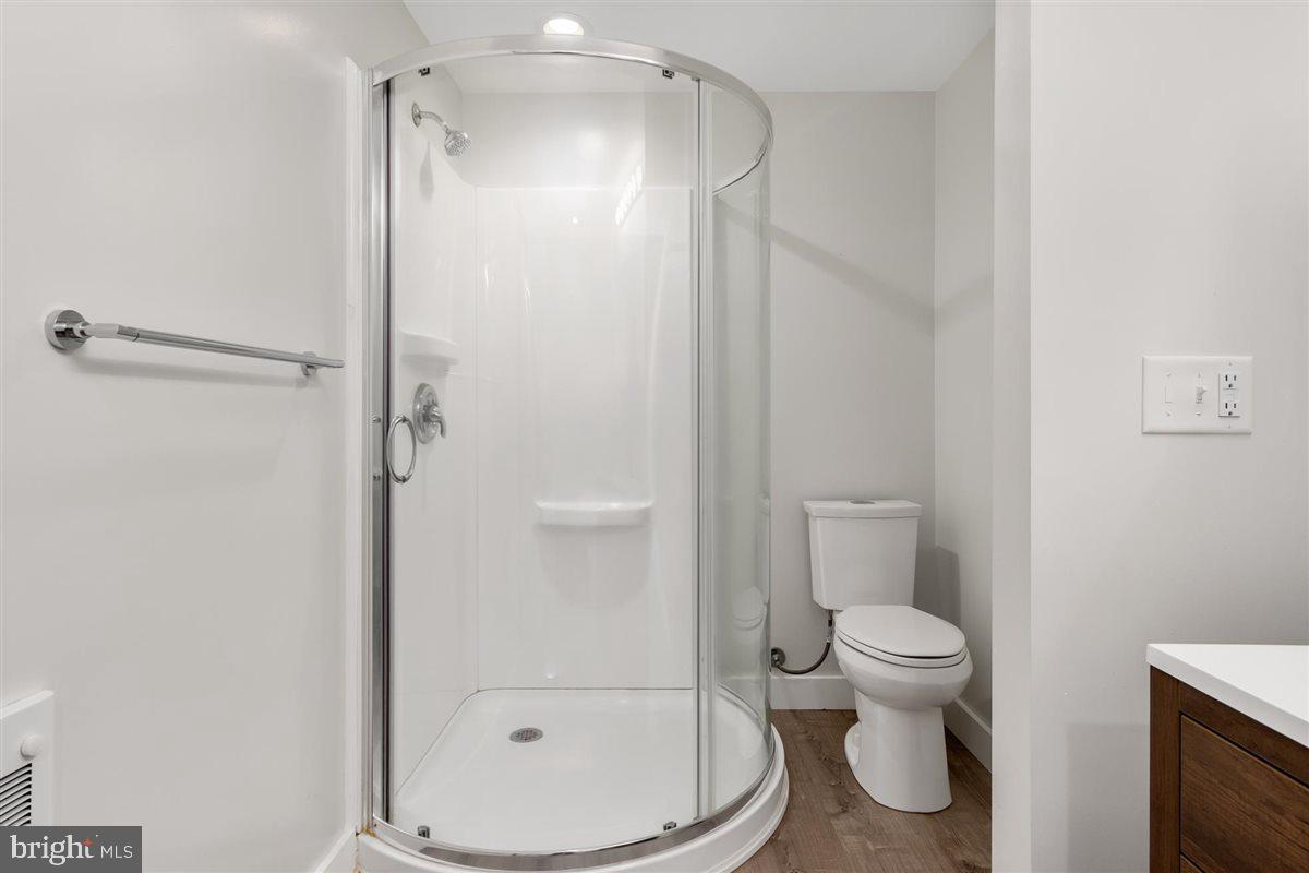 RIVERSIDE - Residential