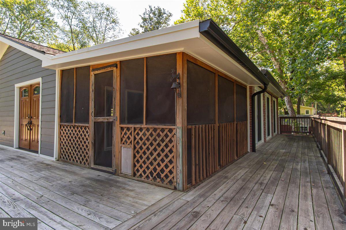 RIVERSIDE - Residential