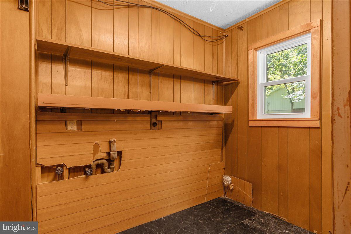 RIVERSIDE - Residential