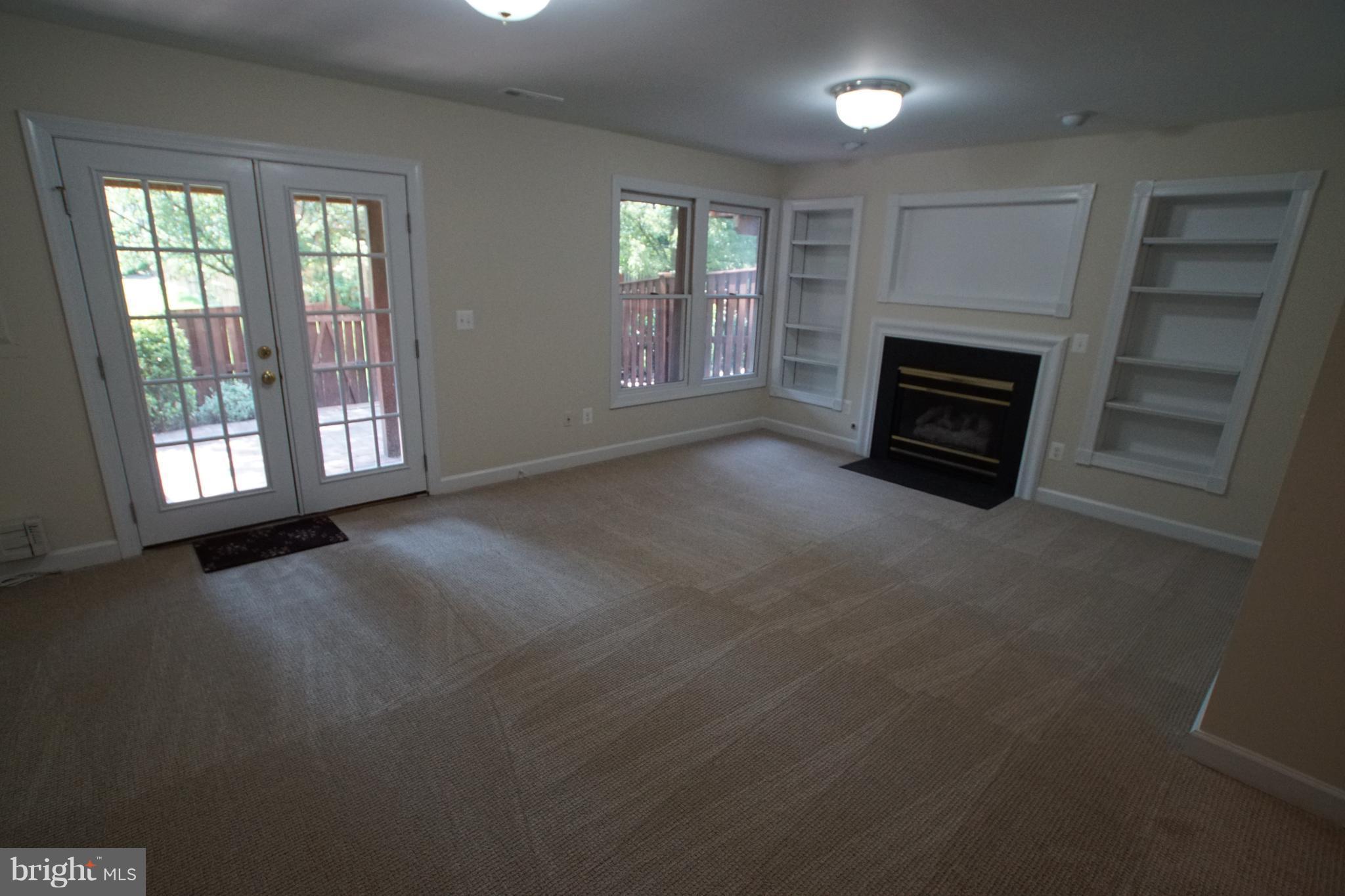 MADRILLON SPRINGS - Residential