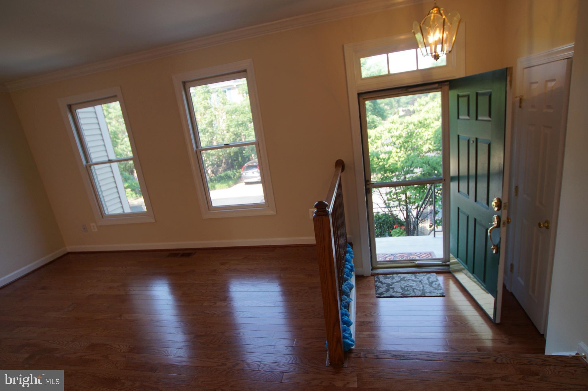 MADRILLON SPRINGS - Residential