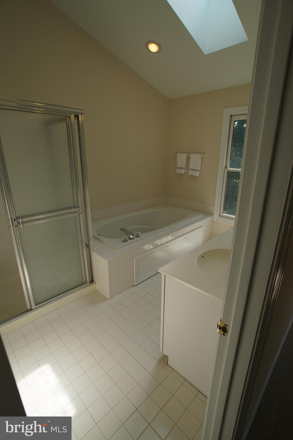 MADRILLON SPRINGS - Residential