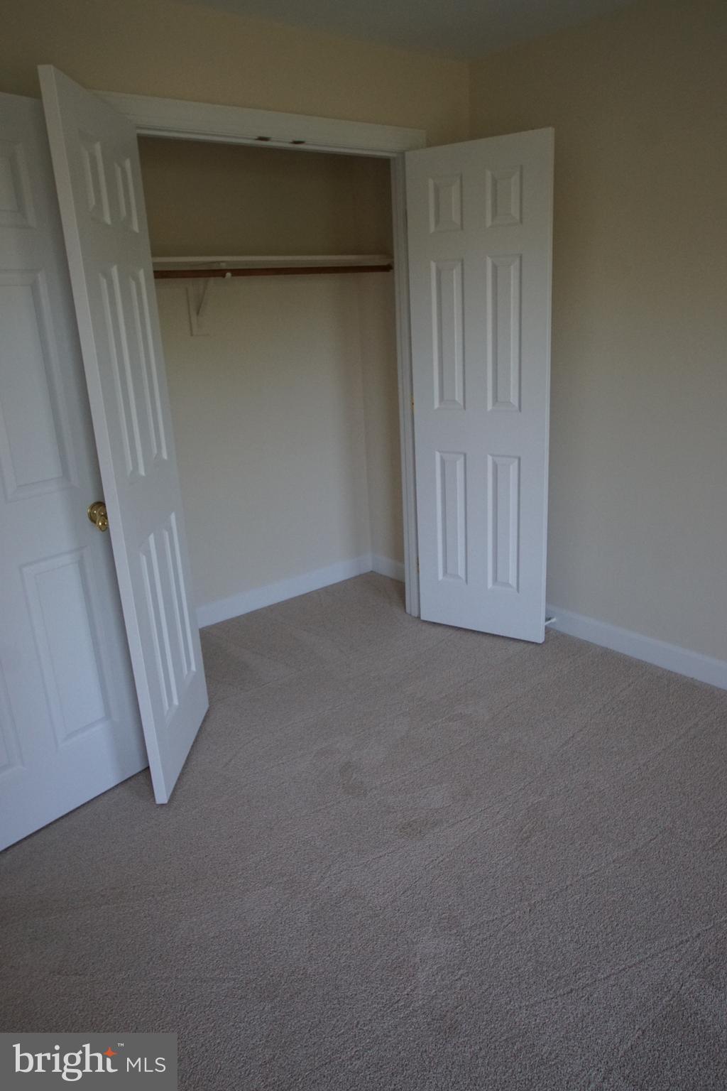 MADRILLON SPRINGS - Residential