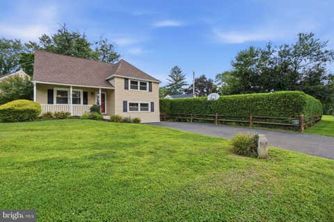 Homes For Sale - 2570 Rosewood Avenue<br/> ABINGTON, PA 19001