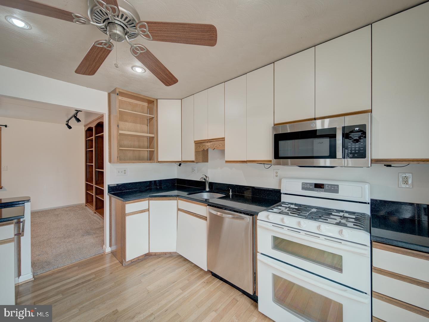 PURCELLVILLE - Residential