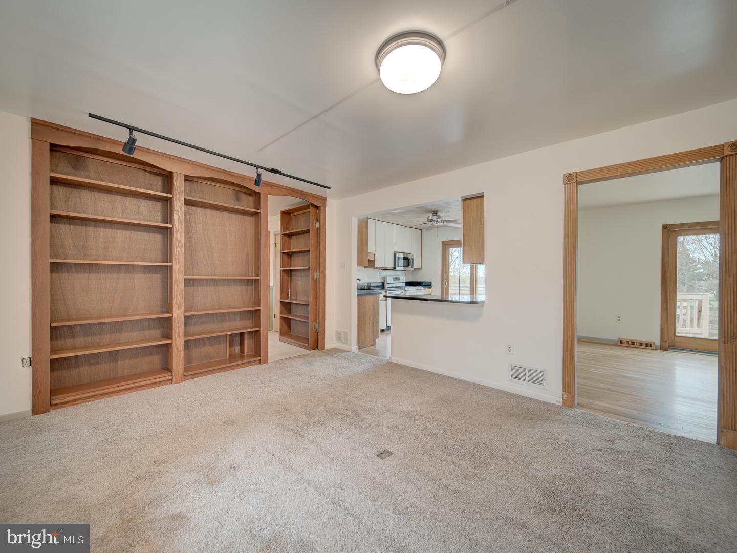 PURCELLVILLE - Residential