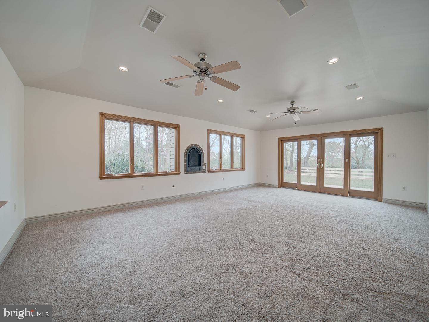 PURCELLVILLE - Residential