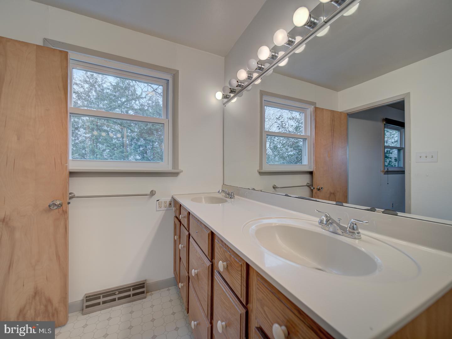 PURCELLVILLE - Residential