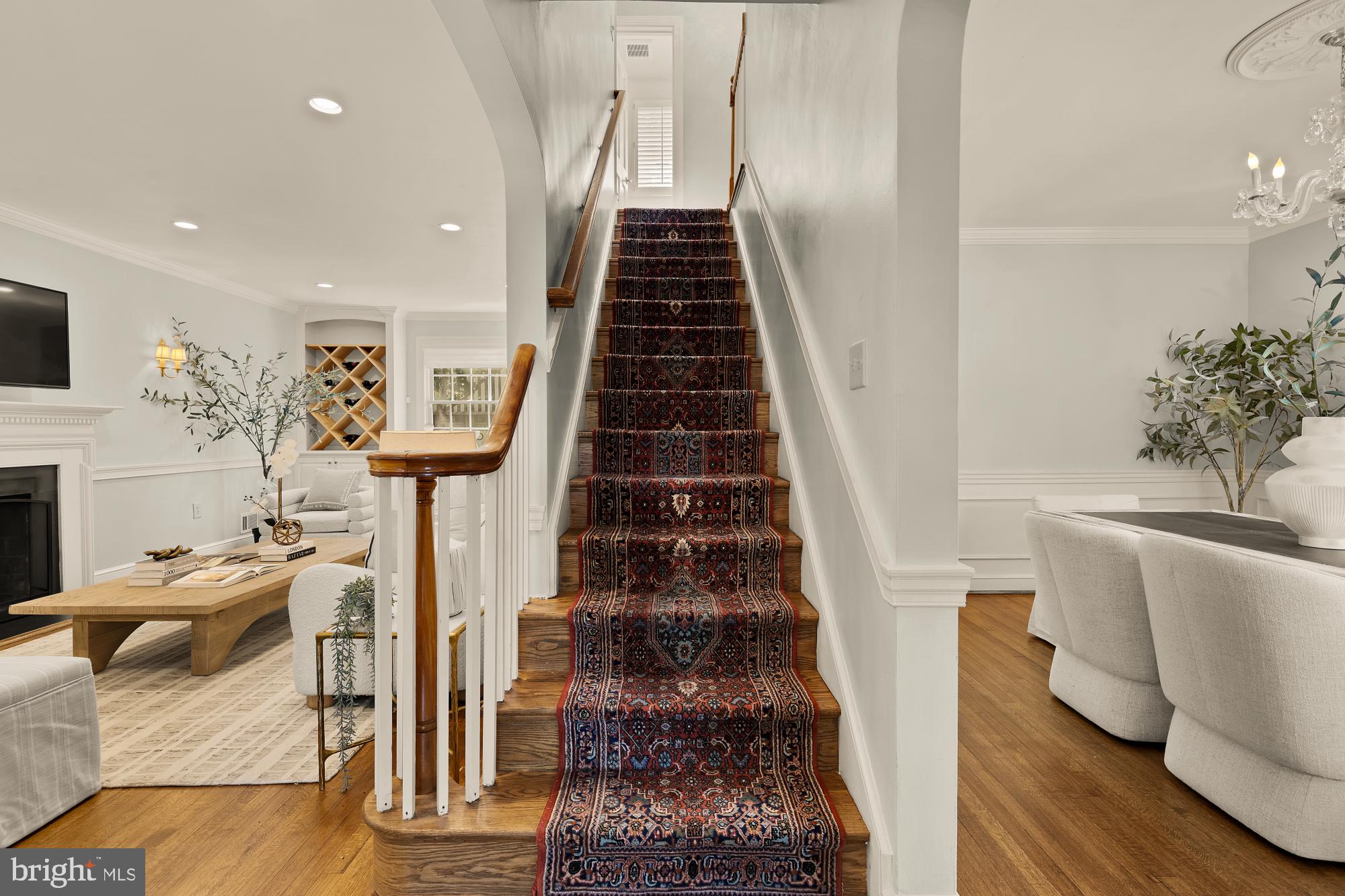 6038 FORT HUNT ROAD