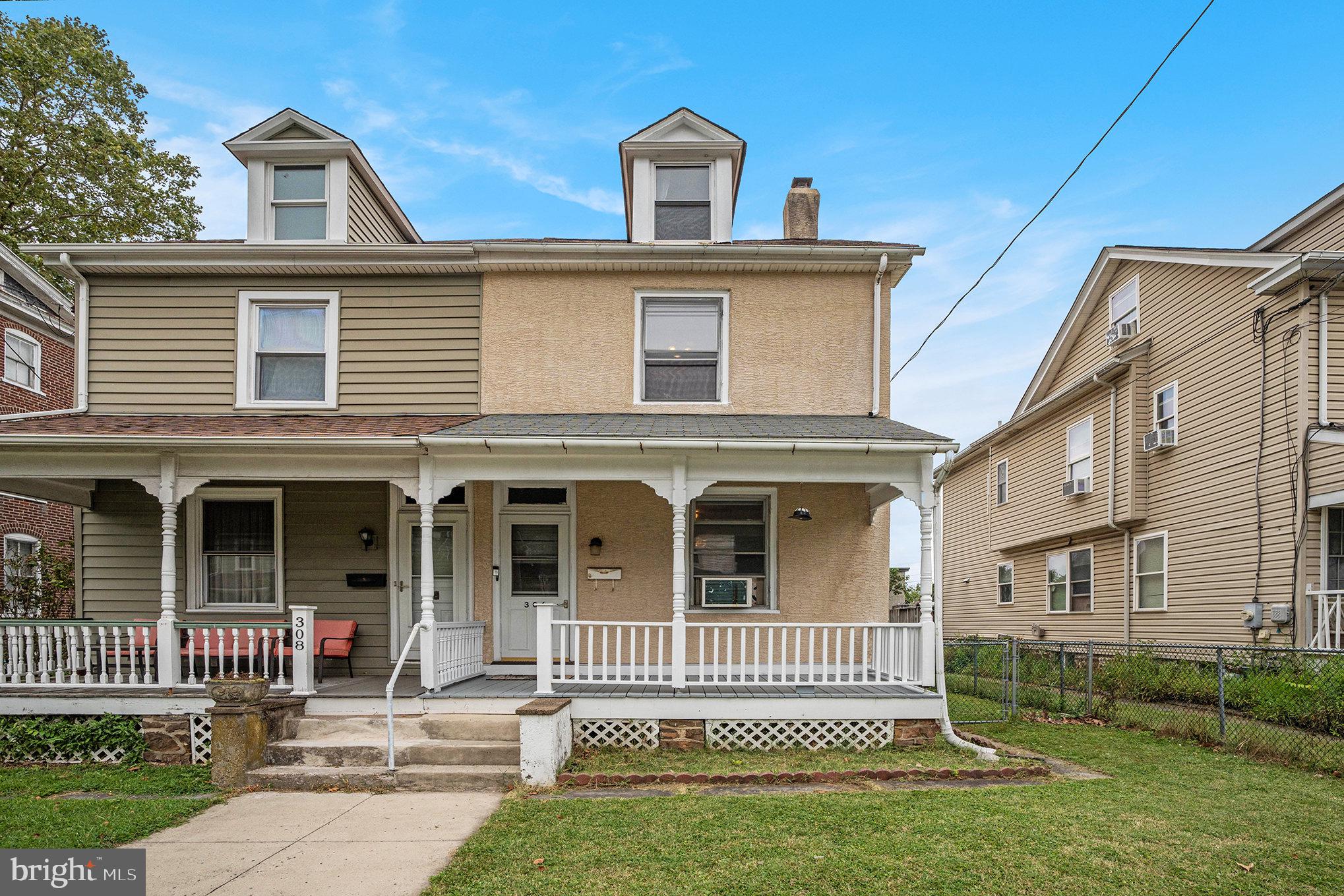 306 W WALNUT STREET