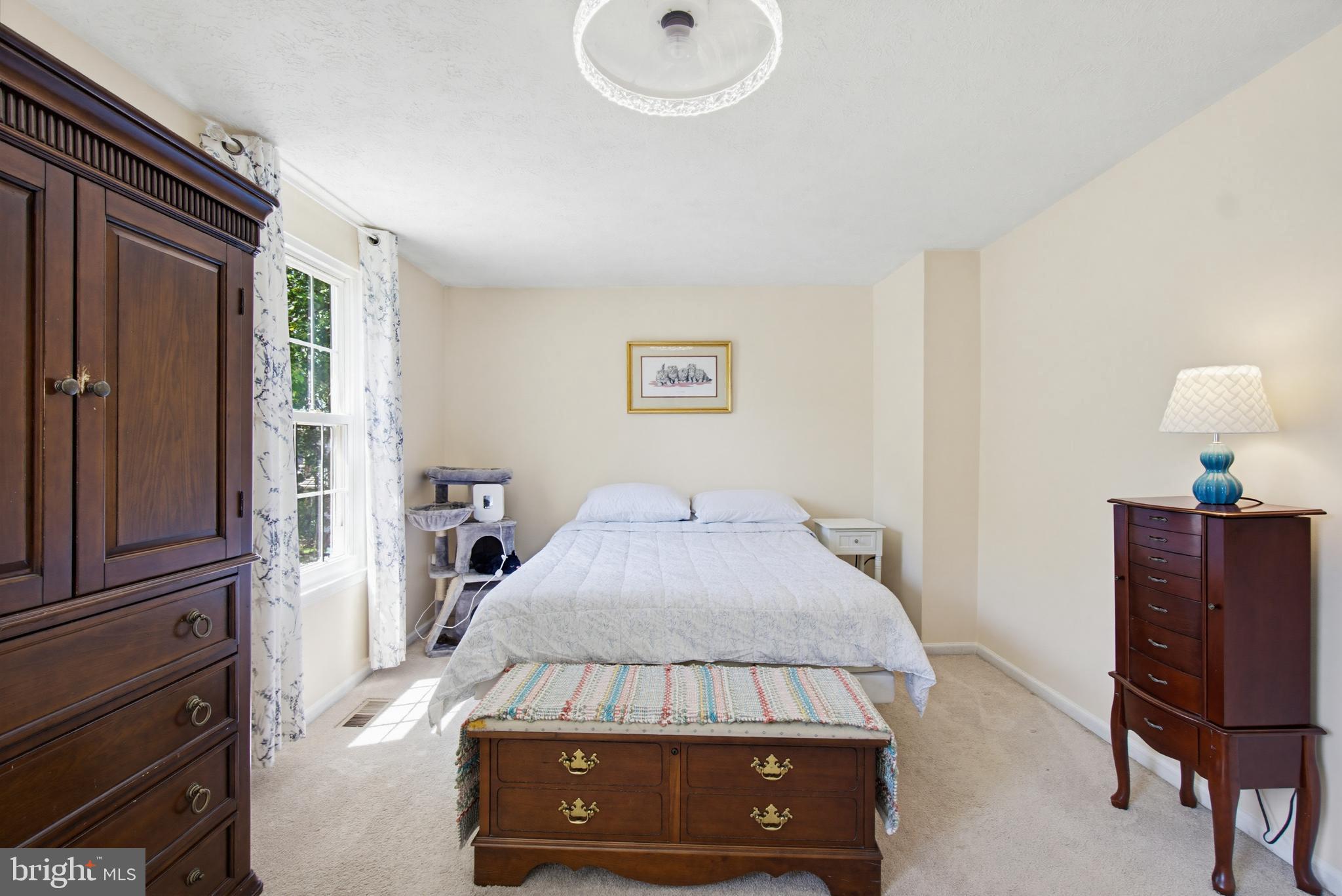 GLEN OAKS - Residential