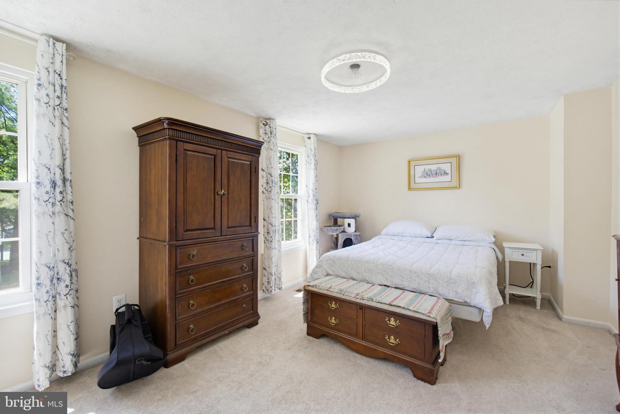 GLEN OAKS - Residential