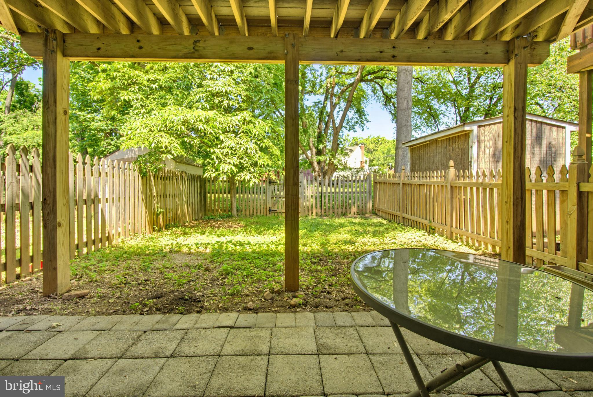 GLEN OAKS - Residential