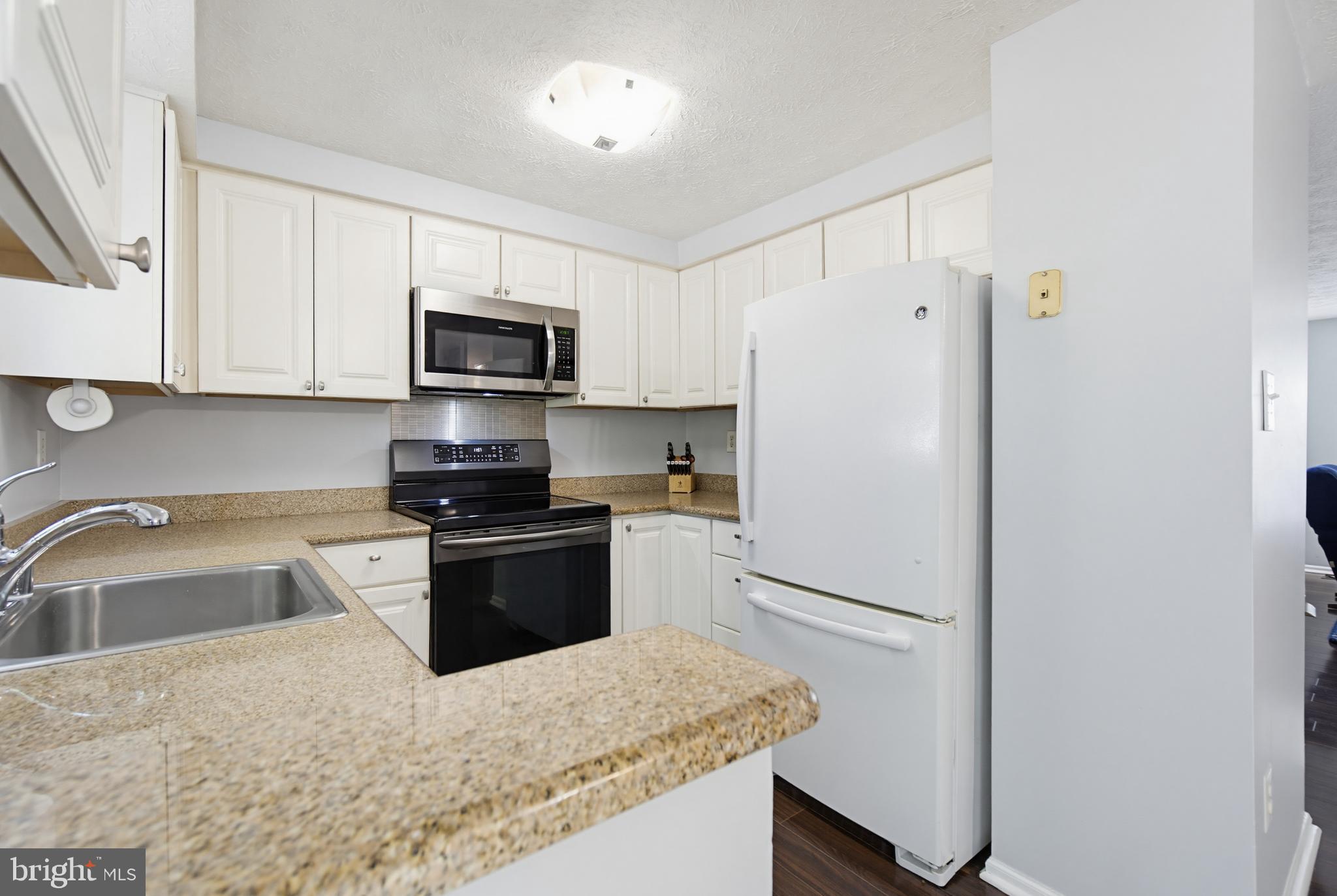 GLEN OAKS - Residential
