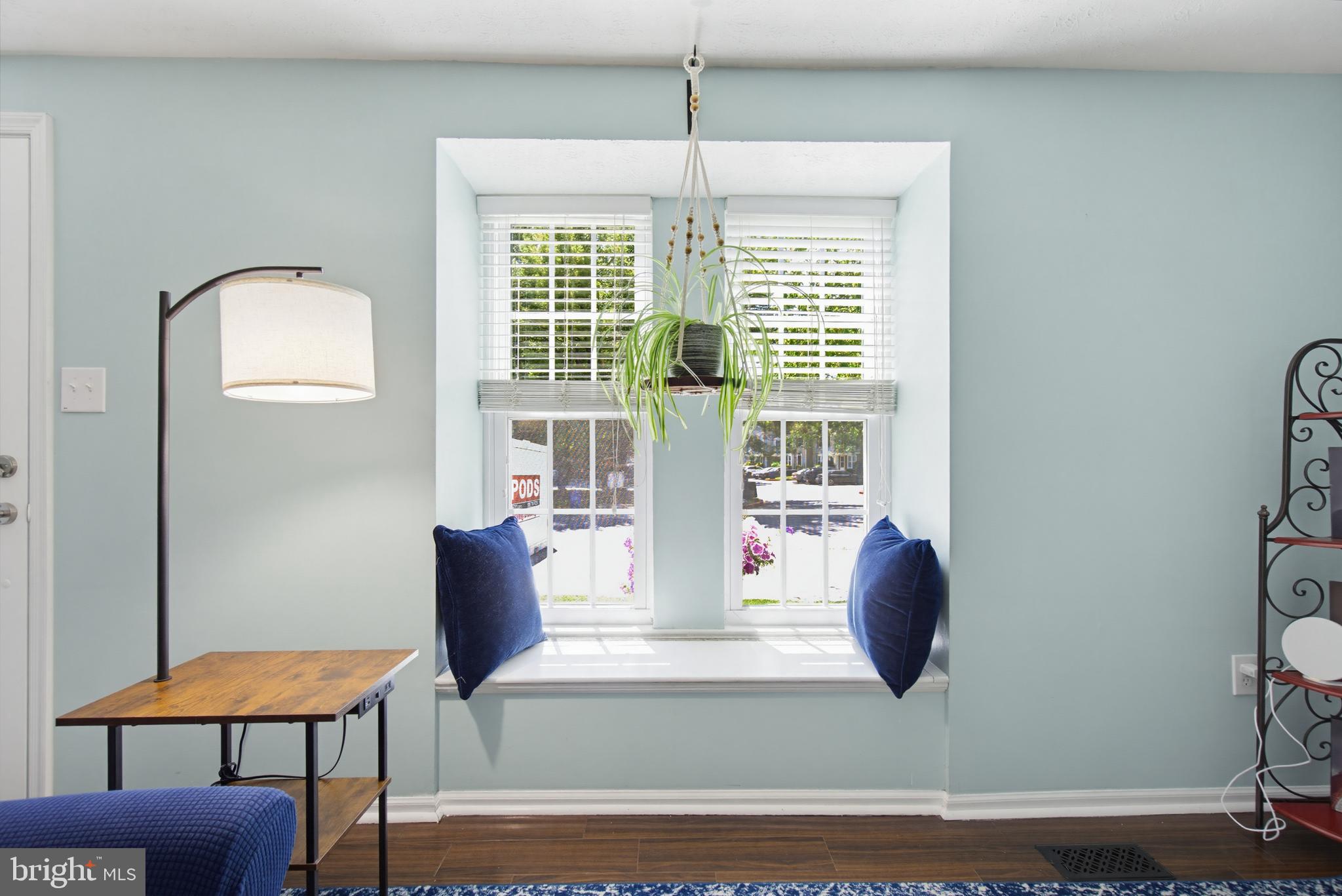 GLEN OAKS - Residential