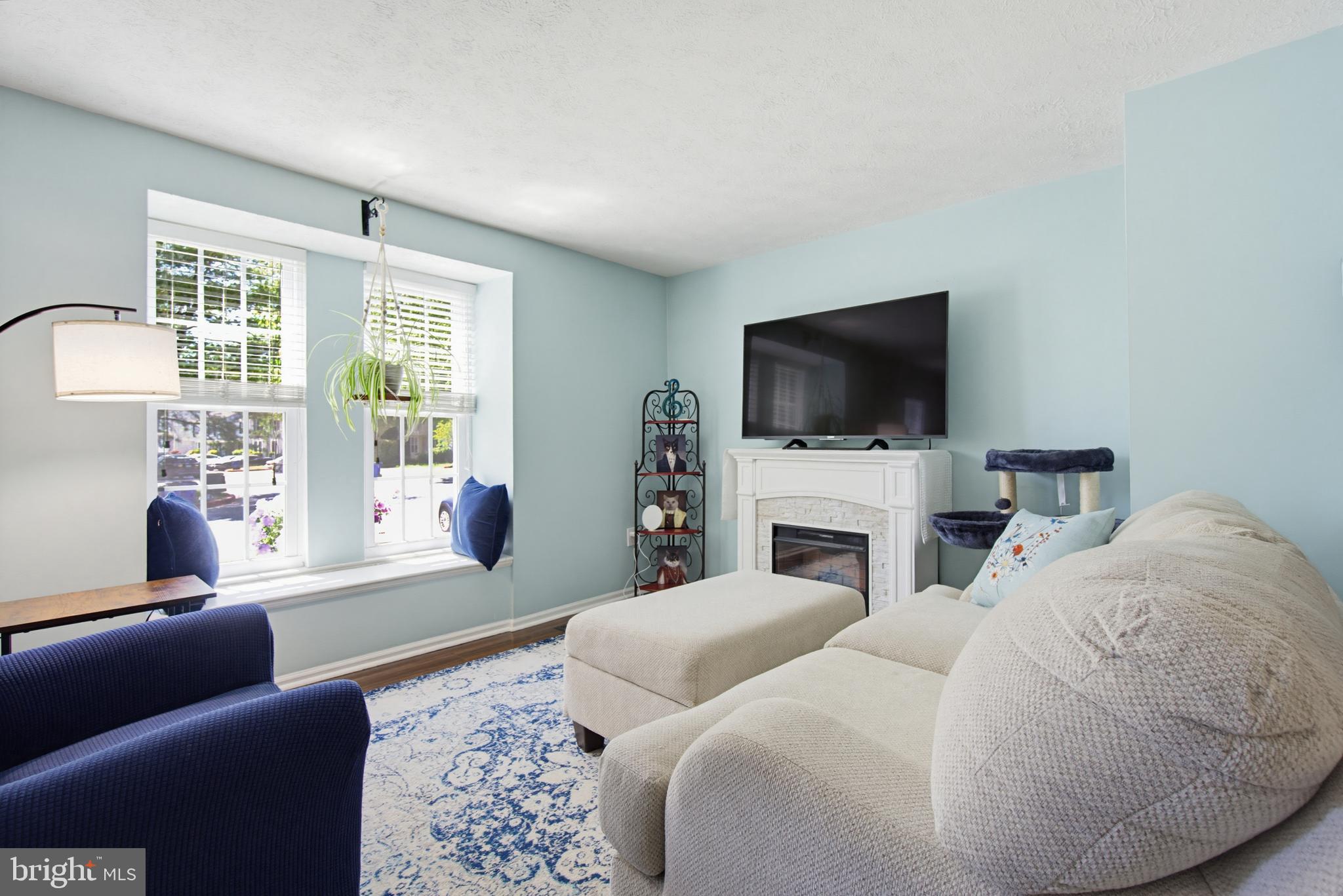 GLEN OAKS - Residential