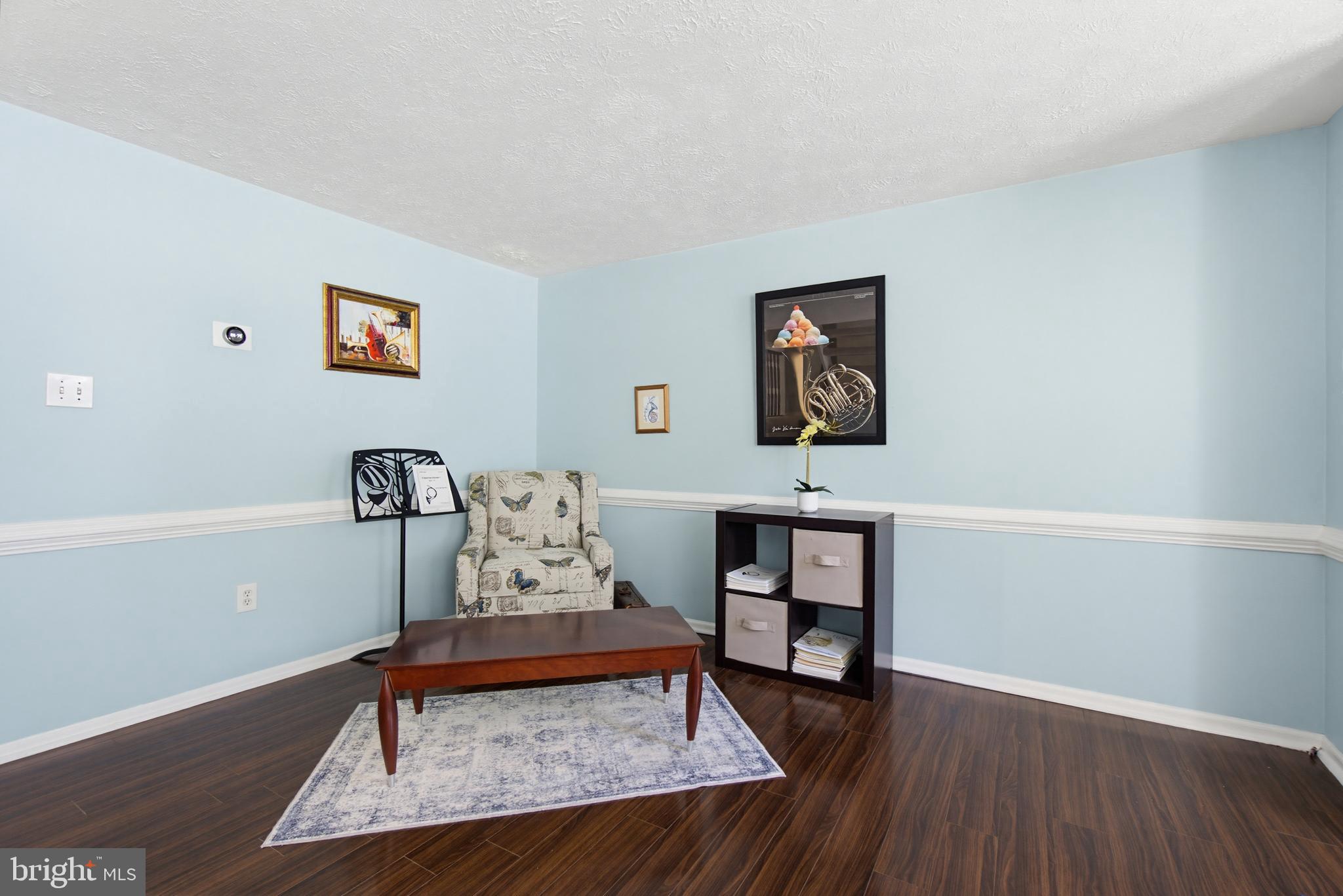 GLEN OAKS - Residential