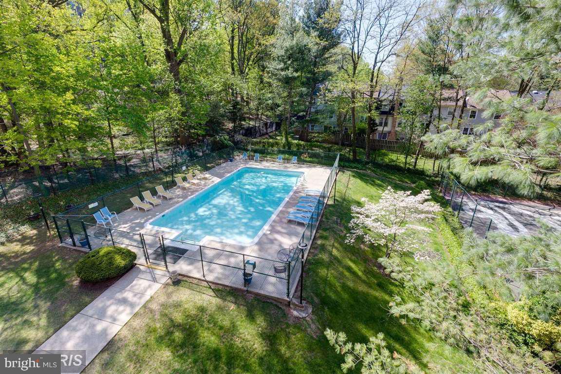 HUNTING CREEK CLUB - Residential Lease