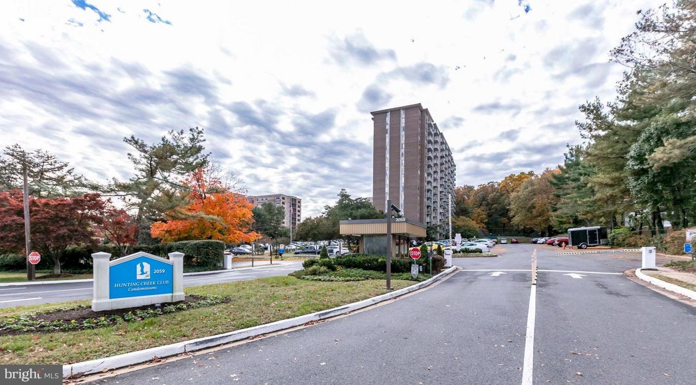 HUNTING CREEK CLUB - Residential Lease